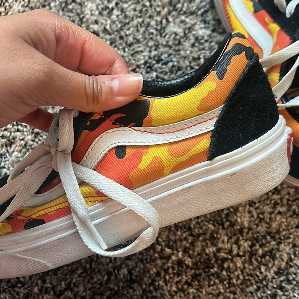 Vans - Picture 4 of 4